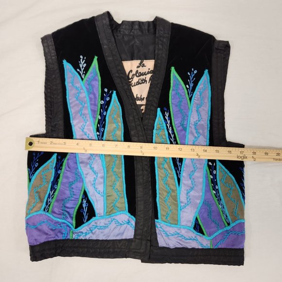 JUDITH ROBERTO La Coleccion Hecho en Mexico Black Embroidery Cropped Vest Size M - Picture 16 of 16